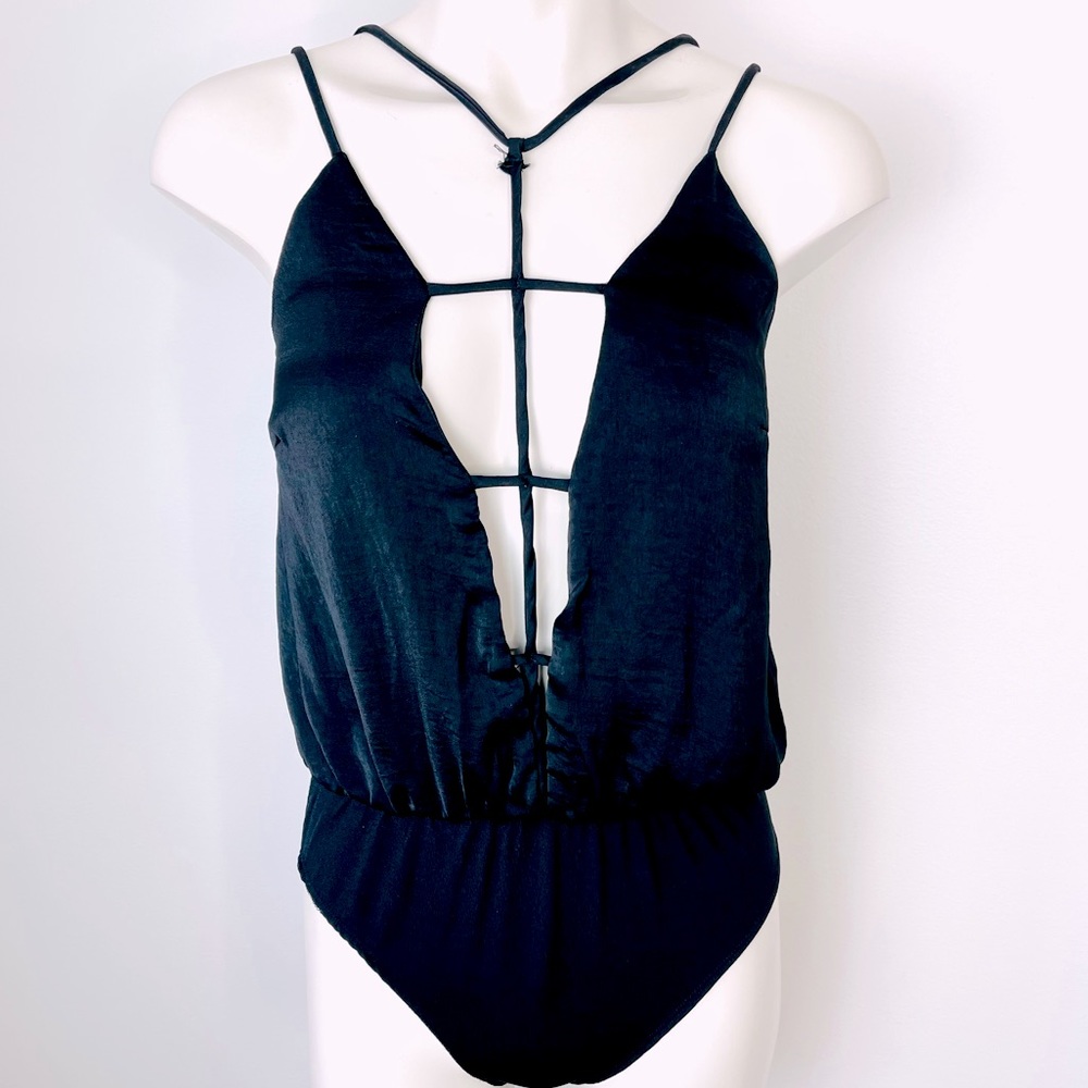 CHARLOTTE RUSSE cut out bodysuit SEXY 1 piece OPEN FRONT plunging V-neck BLACK S - Picture 1 of 12